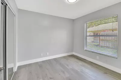 915 Sunflower Avenue, Delray Beach, FL 33445 - Photo 22