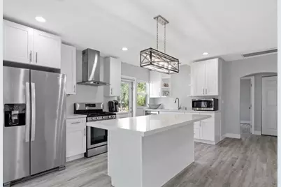 615 SW 9th Street, Fort Lauderdale, FL 33315 - Photo 1