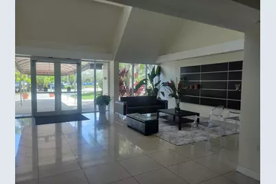 120 Lakeview Drive #103, Weston, FL 33326 - Photo 2