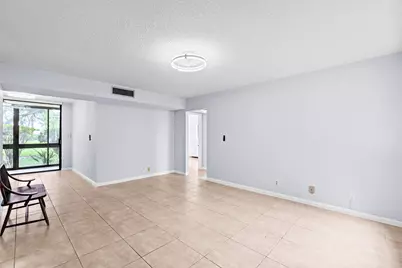 5310 Las Verdes Circle #106, Delray Beach, FL 33484 - Photo 18