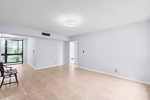 5310 Las Verdes Cir, Delray Beach, FL 33484 - Photo 18