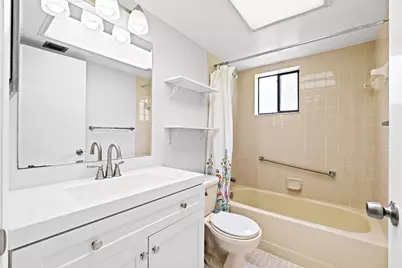 5310 Las Verdes Circle #106, Delray Beach, FL 33484 - Photo 12