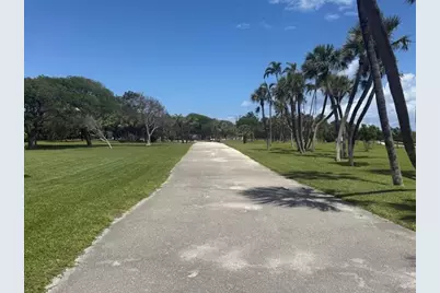 327 S Ocean Breeze Drive #1, Lake Worth, FL 33460 - Photo 22