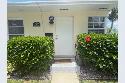327 S Ocean Breeze Drive #1, Lake Worth, FL 33460 - Photo 4