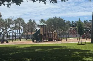 327 S Ocean Breeze Dr, Lake Worth Beach, FL 33460 - Photo 14