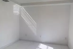 2651 NE 212th Terrace, Miami, FL 33180 - Photo 4