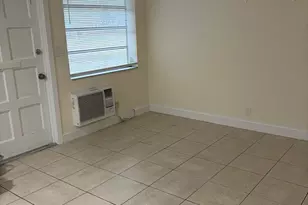 826 NE 16th St, Fort Lauderdale, FL 33304 - Photo 4