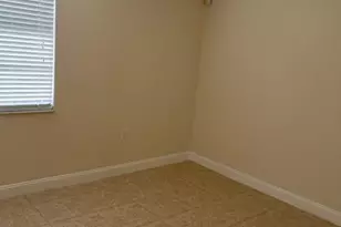 3516 Whitehall Dr, West Palm Beach, FL 33401 - Photo 12