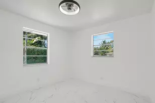 4098 Linda Ln, Palm Springs, FL 33406 - Photo 10