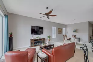 383 NW Sunview Way, Port Saint Lucie, FL 34986 - Photo 10