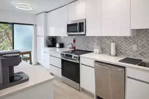 4 Westgate Ln, Boynton Beach, FL 33436 - Photo 6