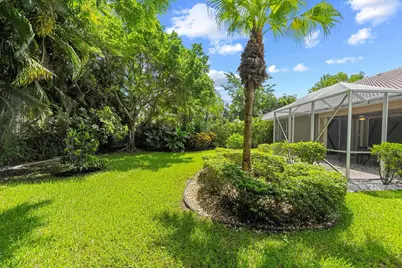 4663 Carlton Golf Drive, Wellington, FL 33449 - Photo 30