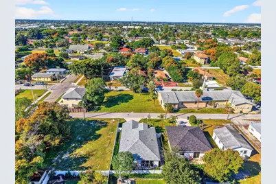 341 Oak Alley, Delray Beach, FL 33444 - Photo 8