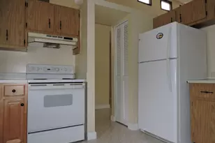 166 Sparrow Dr, Royal Palm Beach, FL 33411 - Photo 4