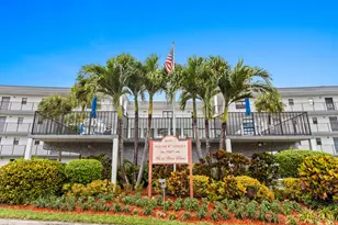 9233 SW 8th St, Boca Raton, FL 33428 - Photo 2