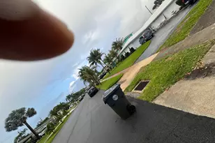 521 E Redwood Dr, Lake Park, FL 33403 - Photo 24