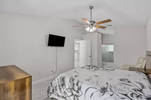 471 NW Sherbrooke Ave, Port Saint Lucie, FL 34983 - Photo 18