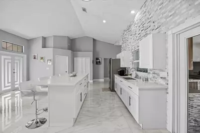 471 NW Sherbrooke Avenue, Port Saint Lucie, FL 34983 - Photo 8