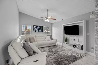 471 NW Sherbrooke Avenue, Port Saint Lucie, FL 34983 - Photo 12