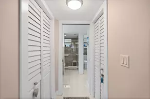 1001 Colony Point Cir, Pembroke Pines, FL 33026 - Photo 22