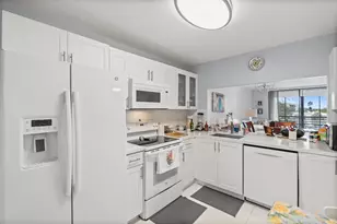 1001 Colony Point Cir, Pembroke Pines, FL 33026 - Photo 12