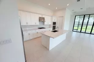 2744 SE Ashfield Dr, Port Saint Lucie, FL 34984 - Photo 8