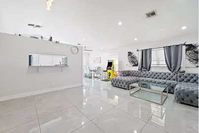 8193 Pelican Harbour Drive, Lake Worth, FL 33467 - Photo 8