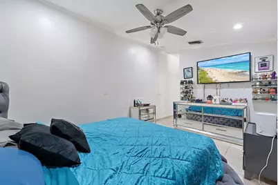 8193 Pelican Harbour Drive, Lake Worth, FL 33467 - Photo 12