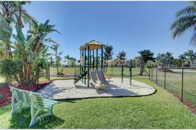 8193 Pelican Harbour Drive, Lake Worth, FL 33467 - Photo 22