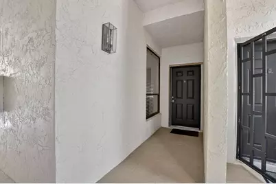 7472 La Paz Boulevard #304, Boca Raton, FL 33433 - Photo 2