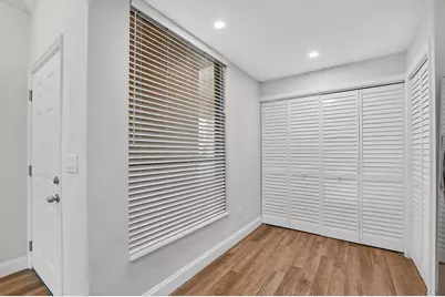 7472 La Paz Boulevard #304, Boca Raton, FL 33433 - Photo 12