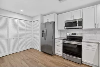 7472 La Paz Boulevard #304, Boca Raton, FL 33433 - Photo 10