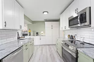 3296 SE Monte Vista St, Port Saint Lucie, FL 34952 - Photo 8