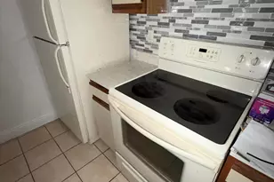 1285 SW 46th Ave, Pompano Beach, FL 33069 - Photo 4