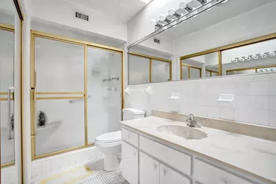 6207 Jacaranda Circle, Tamarac, FL 33319 - Photo 20