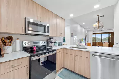 7460 La Paz Boulevard #304, Boca Raton, FL 33433 - Photo 6