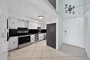 400 Golden Isles Dr, Hallandale Beach, FL 33009 - Photo 10