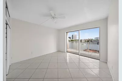 400 Golden Isles Drive #37, Hallandale Beach, FL 33009 - Photo 18