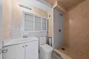 400 Golden Isles Dr, Hallandale Beach, FL 33009 - Photo 24