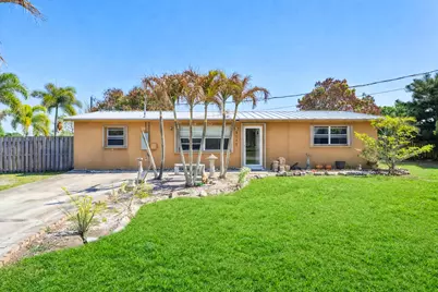 3177 SE Golden Gate Avenue, Stuart, FL 34997 - Photo 2