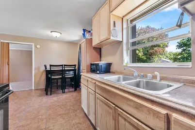 3177 SE Golden Gate Avenue, Stuart, FL 34997 - Photo 8