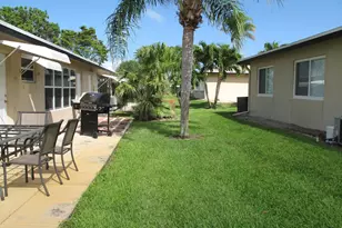 892 N High Point Blvd N, Delray Beach, FL 33445 - Photo 32