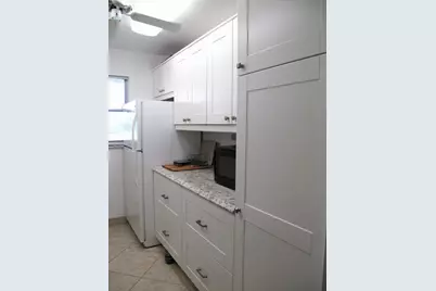 892 N High Point Boulevard N #D, Delray Beach, FL 33445 - Photo 8