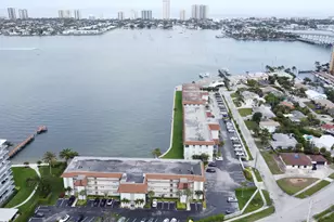 410 Wilma Circle, Riviera Beach, FL 33404 - Photo 16