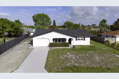 2538 SE Price Court, Port Saint Lucie, FL 34984 - Photo 8