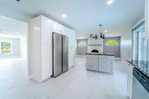 2538 SE Price Ct, Port Saint Lucie, FL 34984 - Photo 22