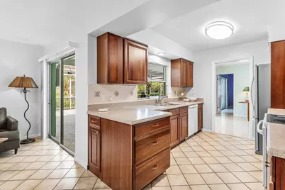 200 NW 11th Avenue, Boca Raton, FL 33486 - Photo 12