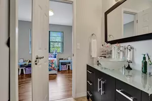 2321 Bayberry Dr, Pembroke Pines, FL 33024 - Photo 38
