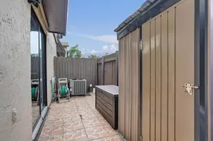 2321 Bayberry Dr, Pembroke Pines, FL 33024 - Photo 50