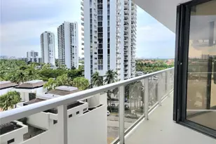 20281 E Country Club Dr E, Aventura, FL 33180 - Photo 8